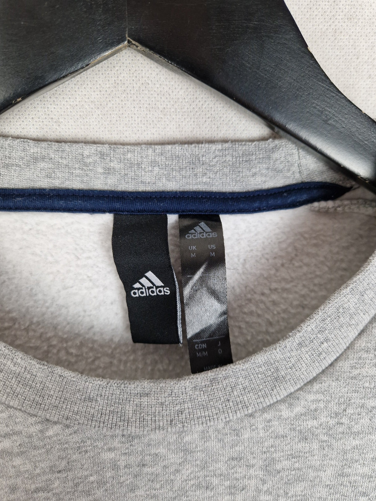 Adidas Small Logo Sweatshirt - Size Medium