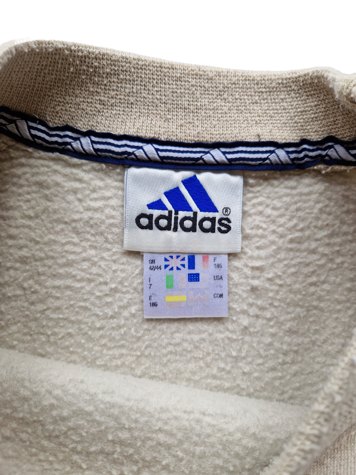90's Adidas Sweatshirt - Size XL