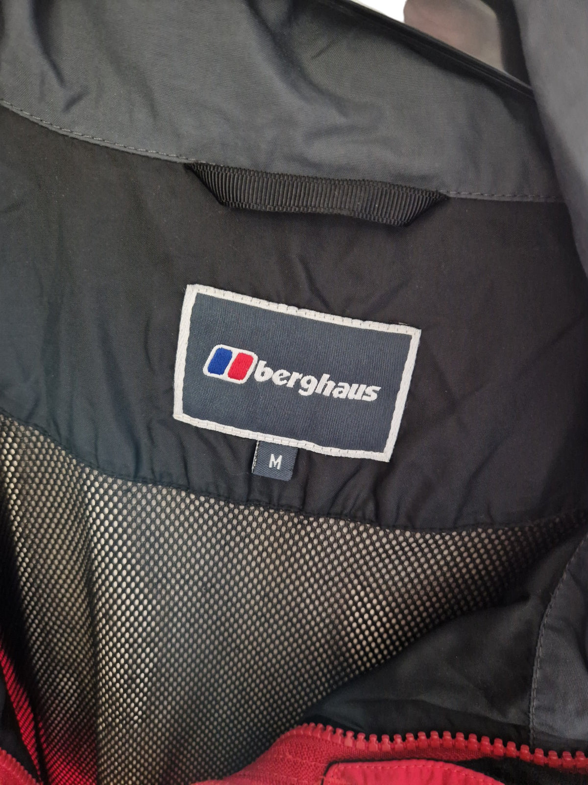 Berghaus Gore-Tex Performance Shell  Rain Jacket - Size M/L