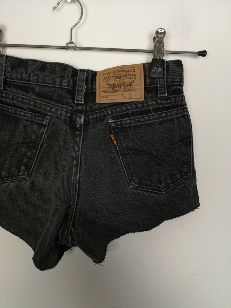 Levi's 550 Denim Shorts - Size W26 UK 6