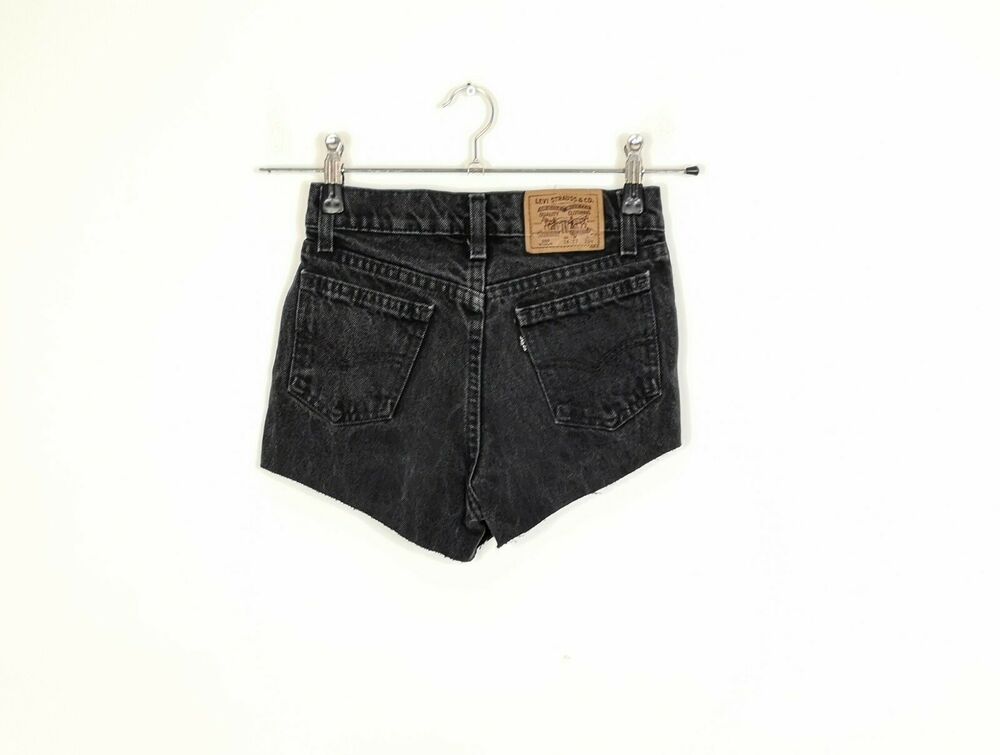 Levi's 550 Denim Shorts - Size W26 UK 6