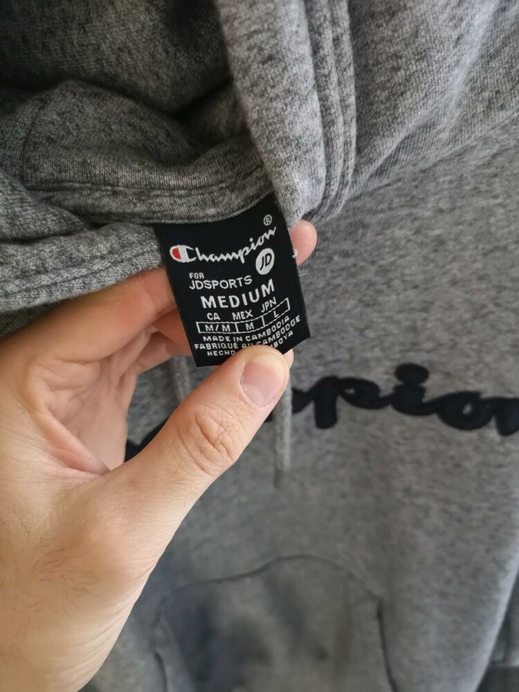 Champion Hoodie - Size Medium (short)