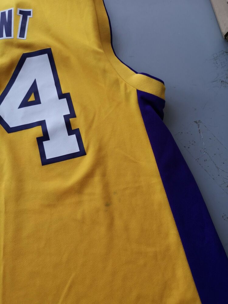Los Angeles LA Lakers 1996 NBA #8 Kobe Bryant jersey basketball vintage  Small S
