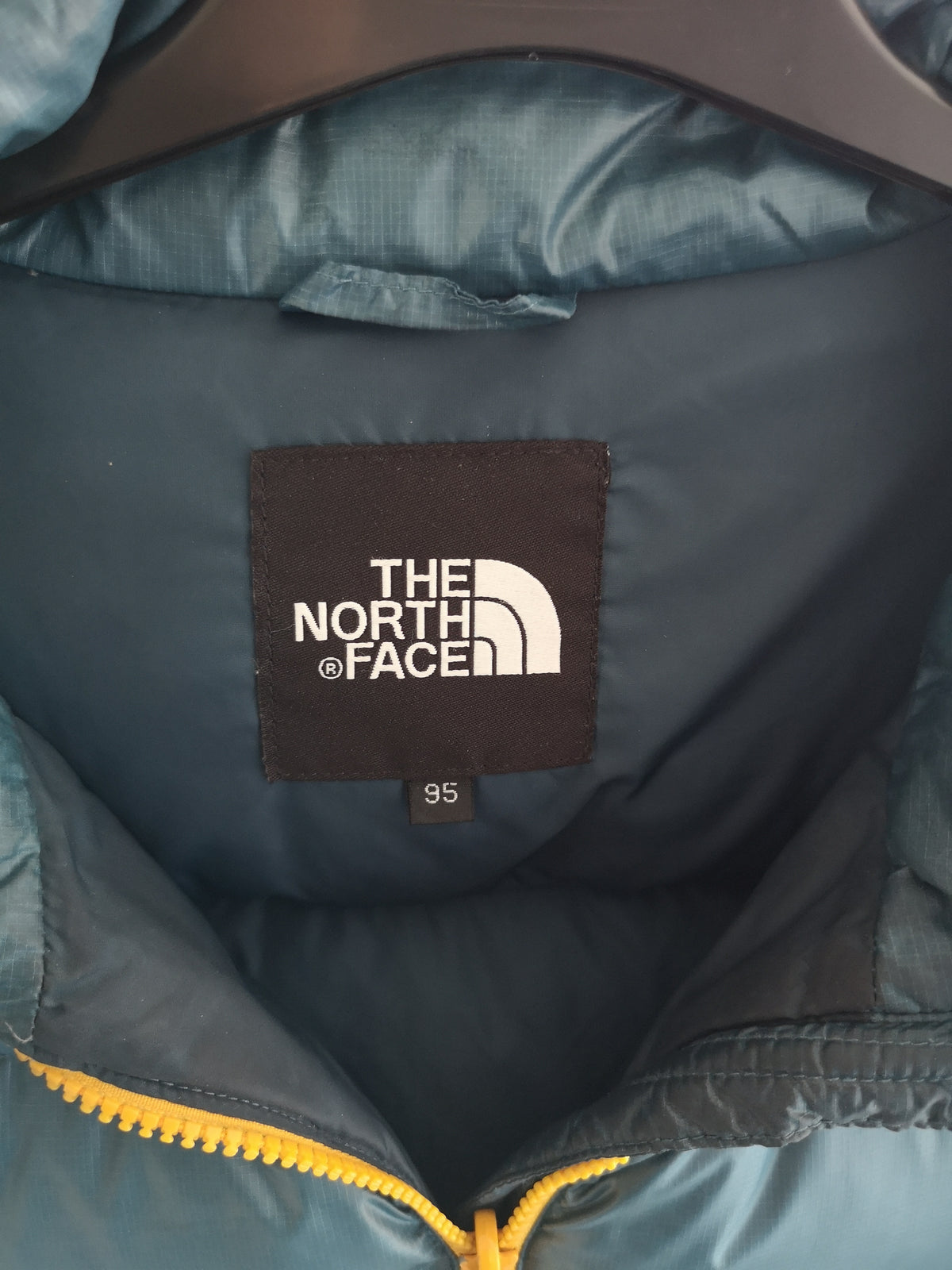 The North Face 600 Puffer Jacket - Size UK M