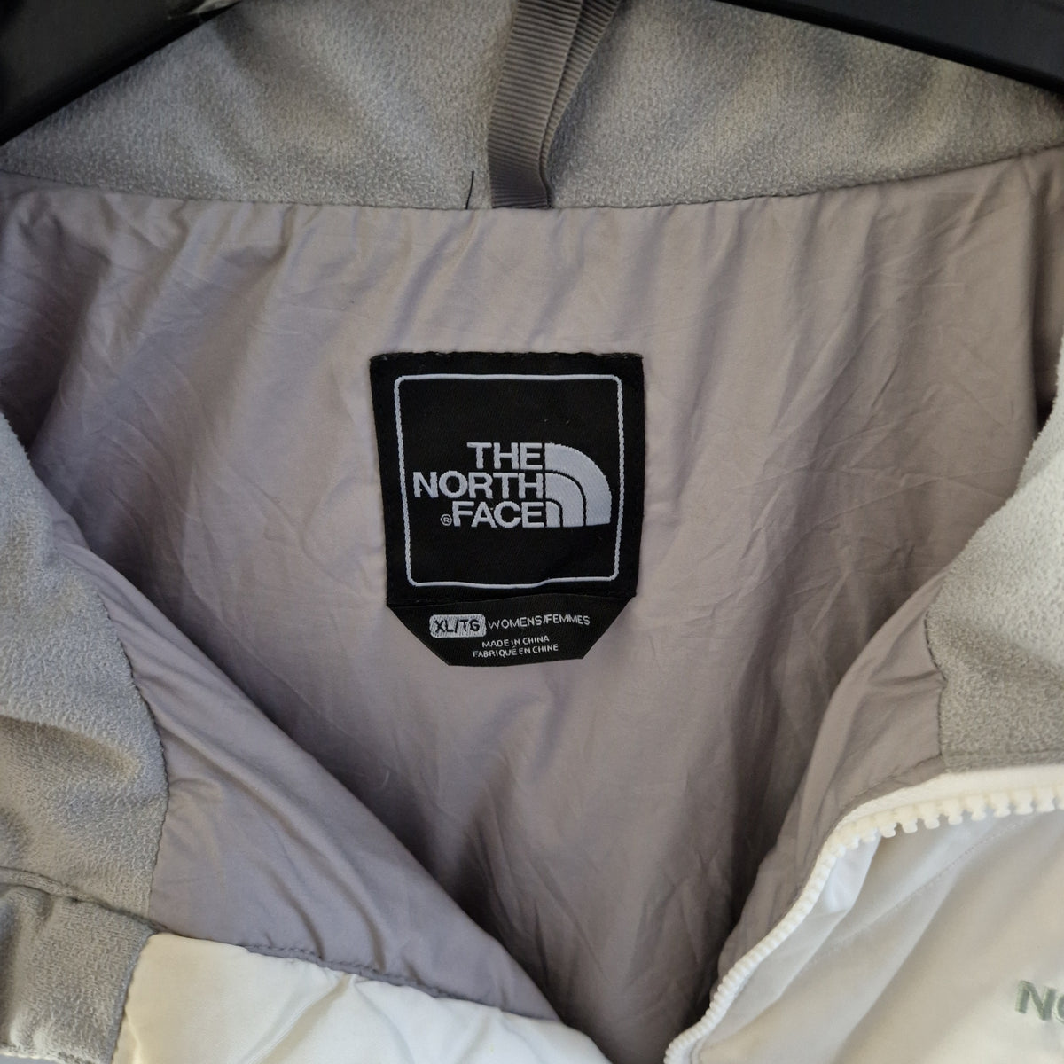 The North Face 550 Puffer Jacket - Size XL UK 14