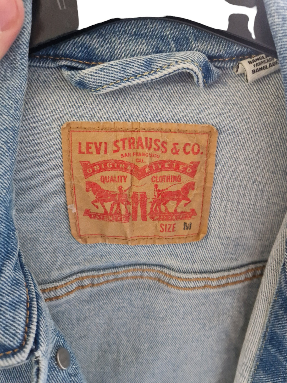 Levi's Denim Trucker Jacket - Size Medium